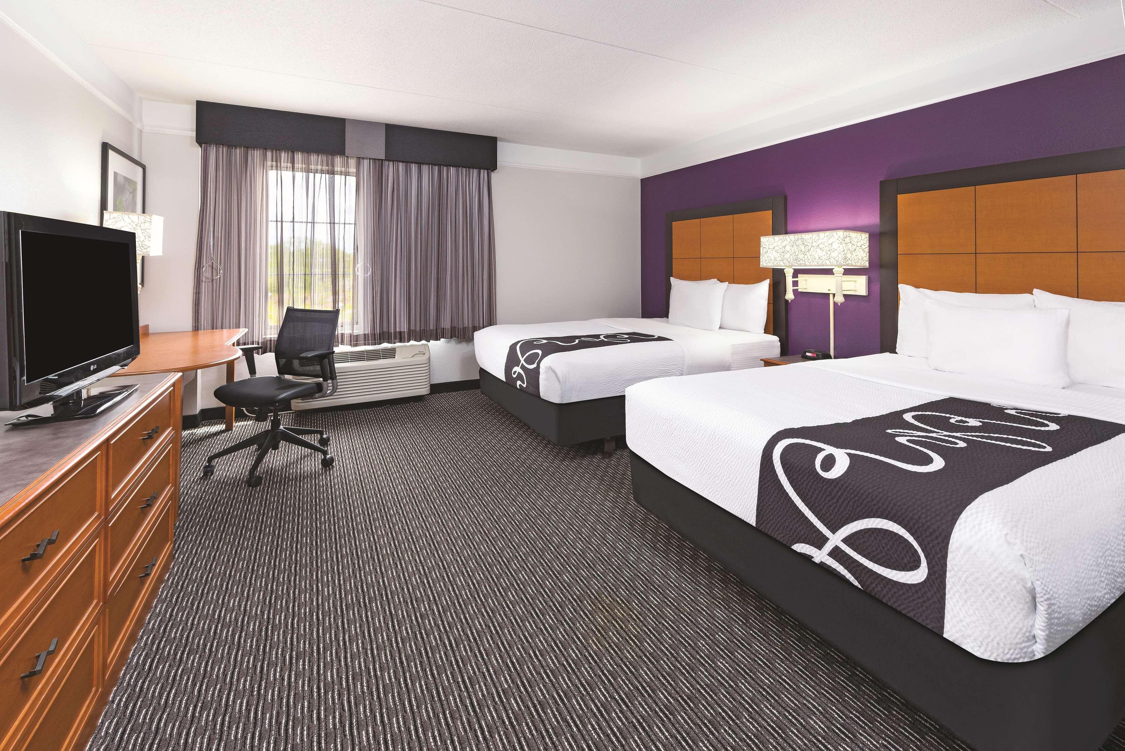 La Quinta By Wyndham St. Louis Westport Hotel Maryland Heights Buitenkant foto