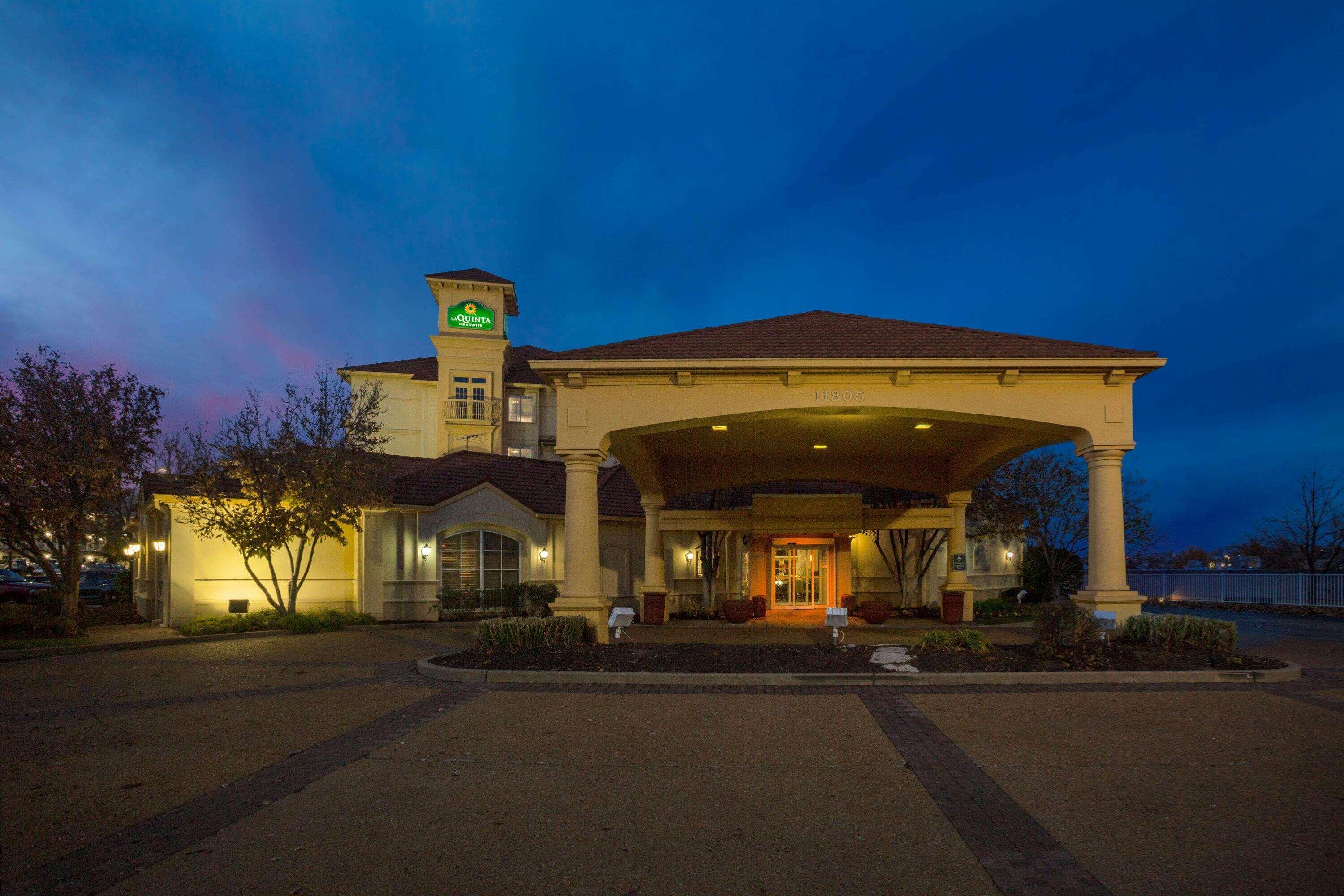 La Quinta By Wyndham St. Louis Westport Hotel Maryland Heights Buitenkant foto