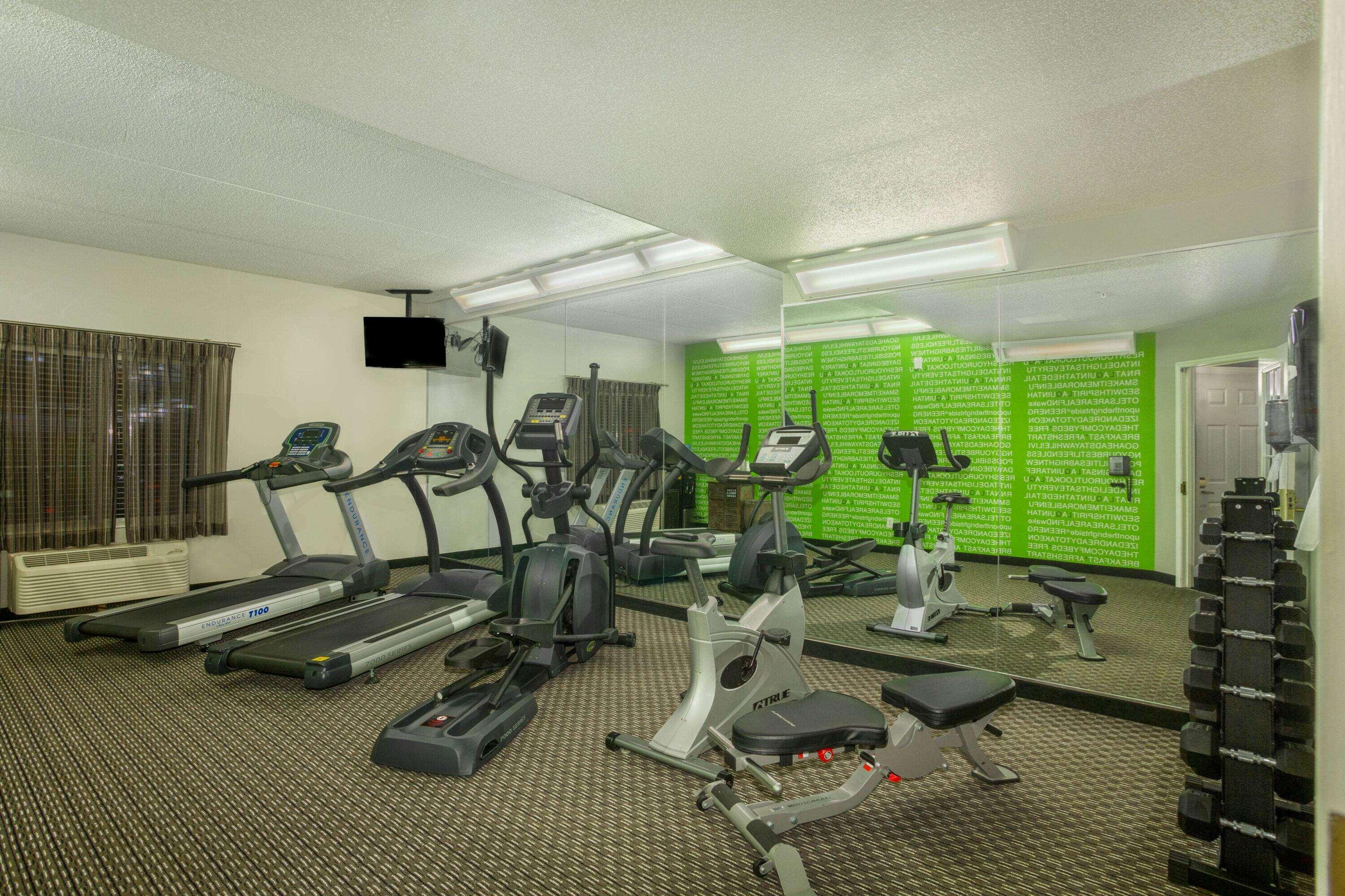 La Quinta By Wyndham St. Louis Westport Hotel Maryland Heights Buitenkant foto