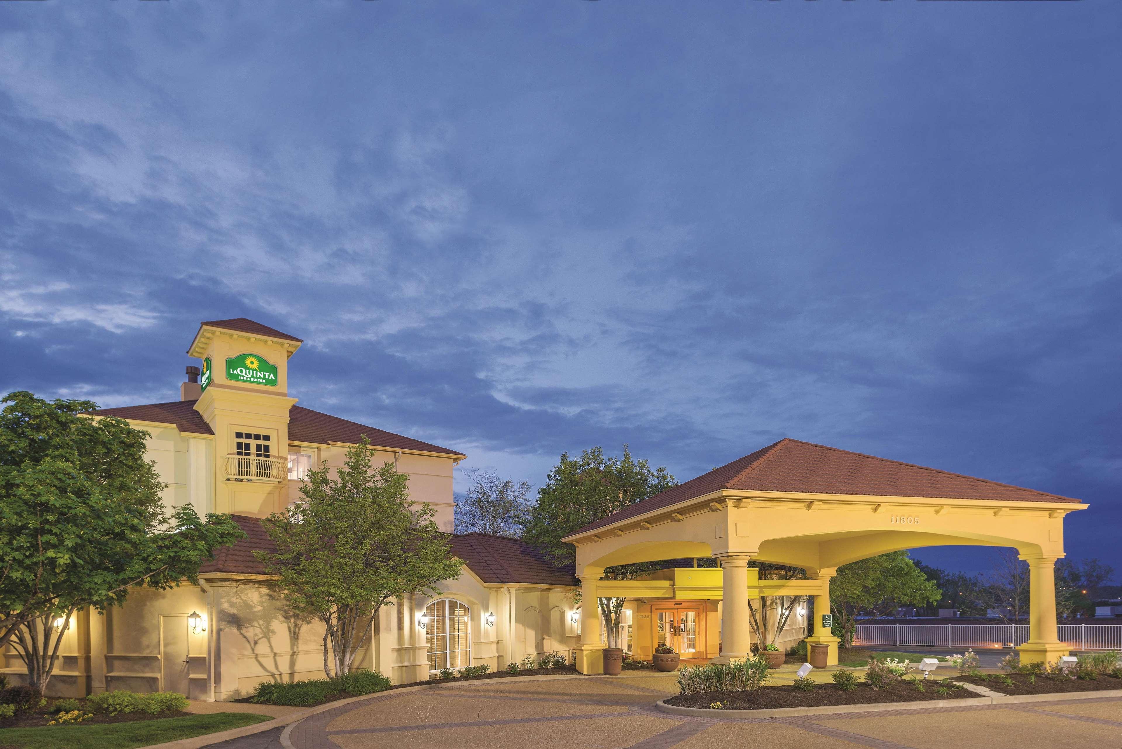 La Quinta By Wyndham St. Louis Westport Hotel Maryland Heights Buitenkant foto