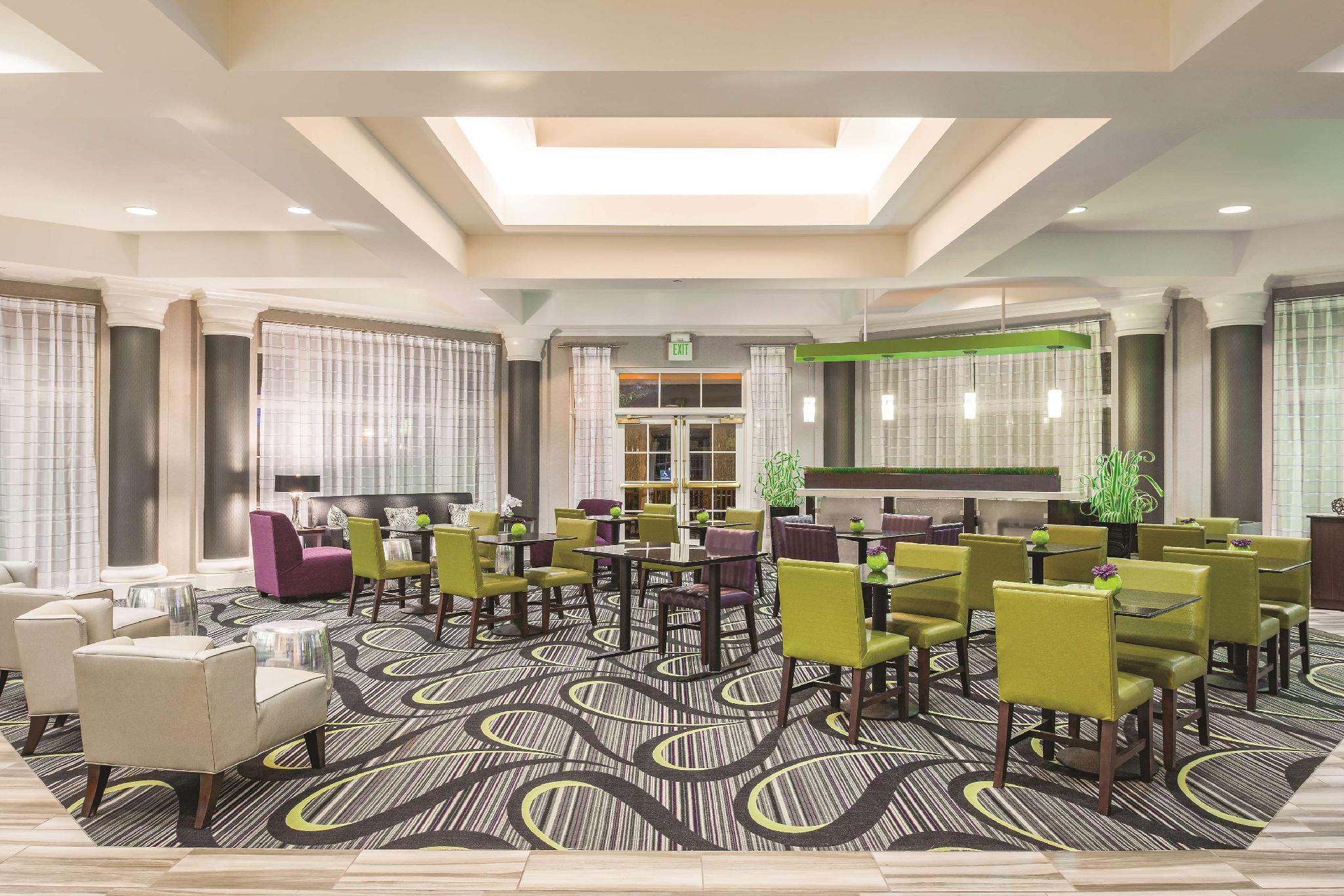 La Quinta By Wyndham St. Louis Westport Hotel Maryland Heights Buitenkant foto