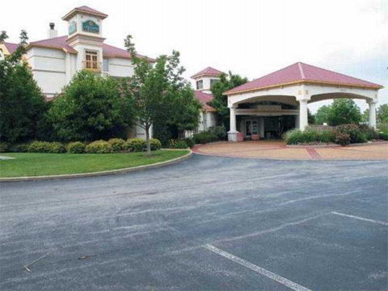 La Quinta By Wyndham St. Louis Westport Hotel Maryland Heights Buitenkant foto