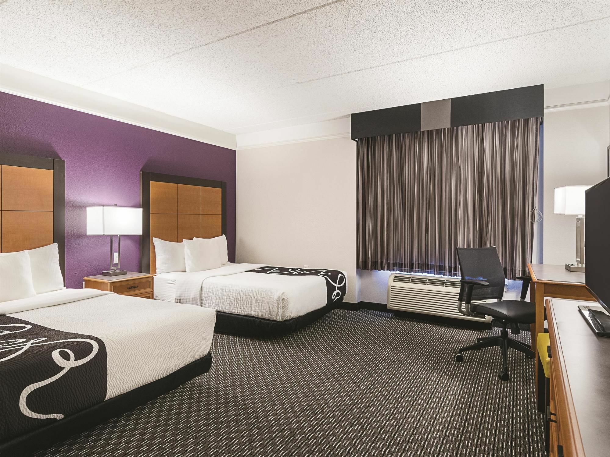 La Quinta By Wyndham St. Louis Westport Hotel Maryland Heights Buitenkant foto