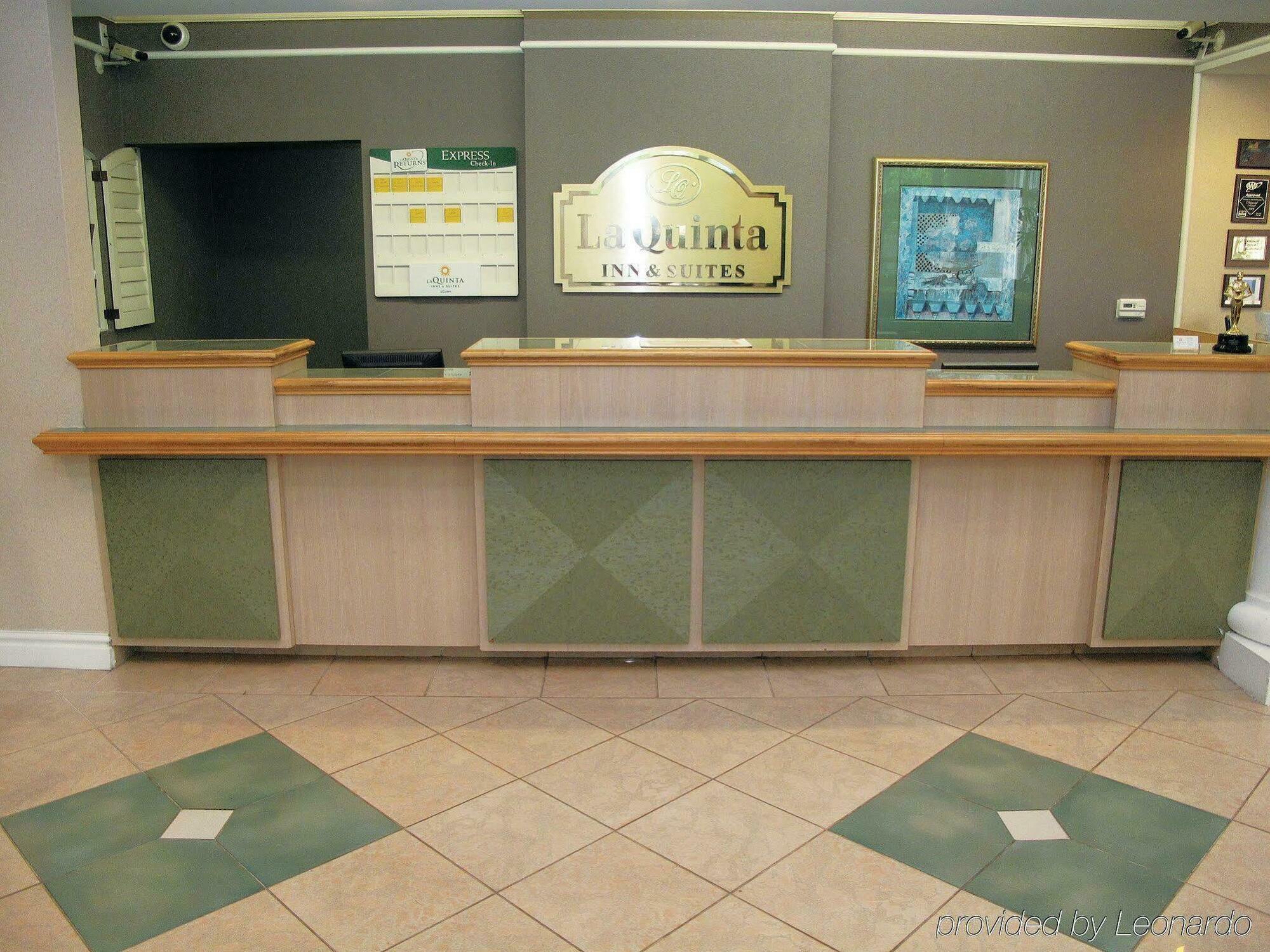 La Quinta By Wyndham St. Louis Westport Hotel Maryland Heights Buitenkant foto